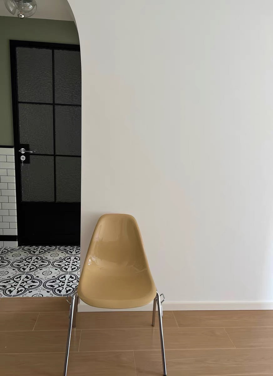 Eames Replica Shell Chair