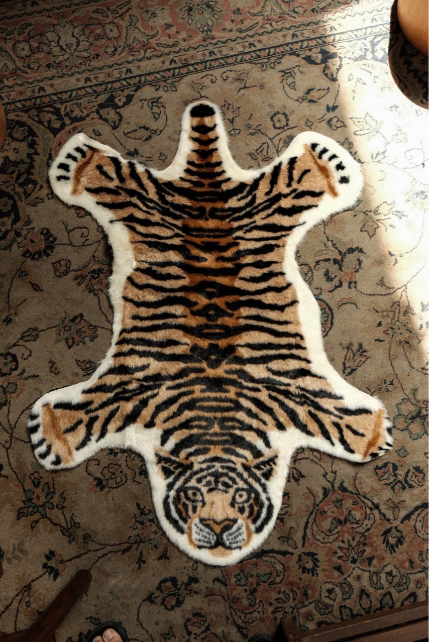 Novelty Tufted Carpet-Tiger