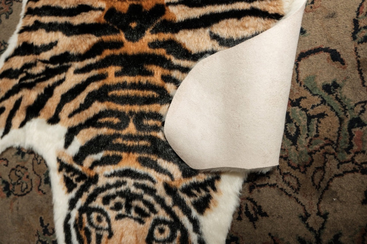 Novelty Tufted Carpet-Tiger
