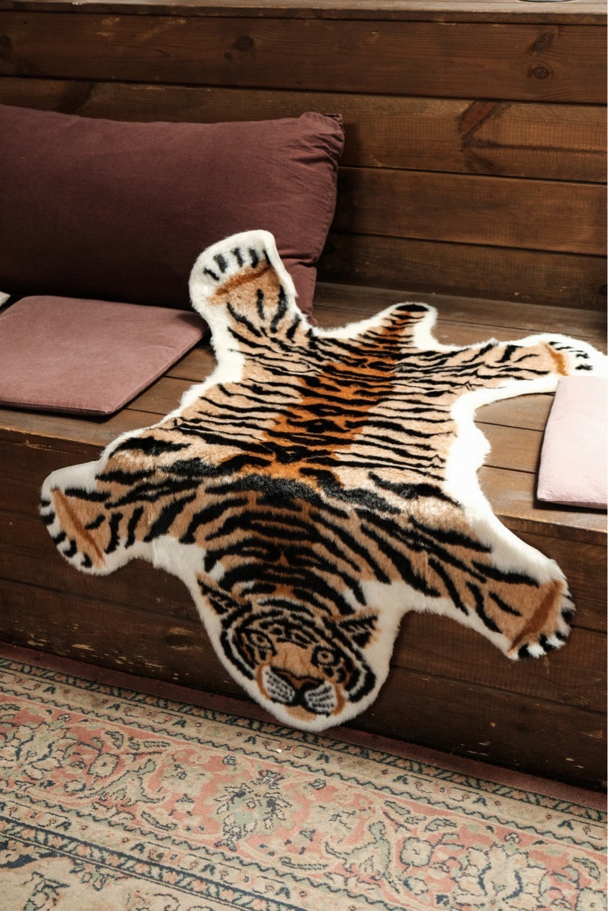 Novelty Tufted Carpet-Tiger